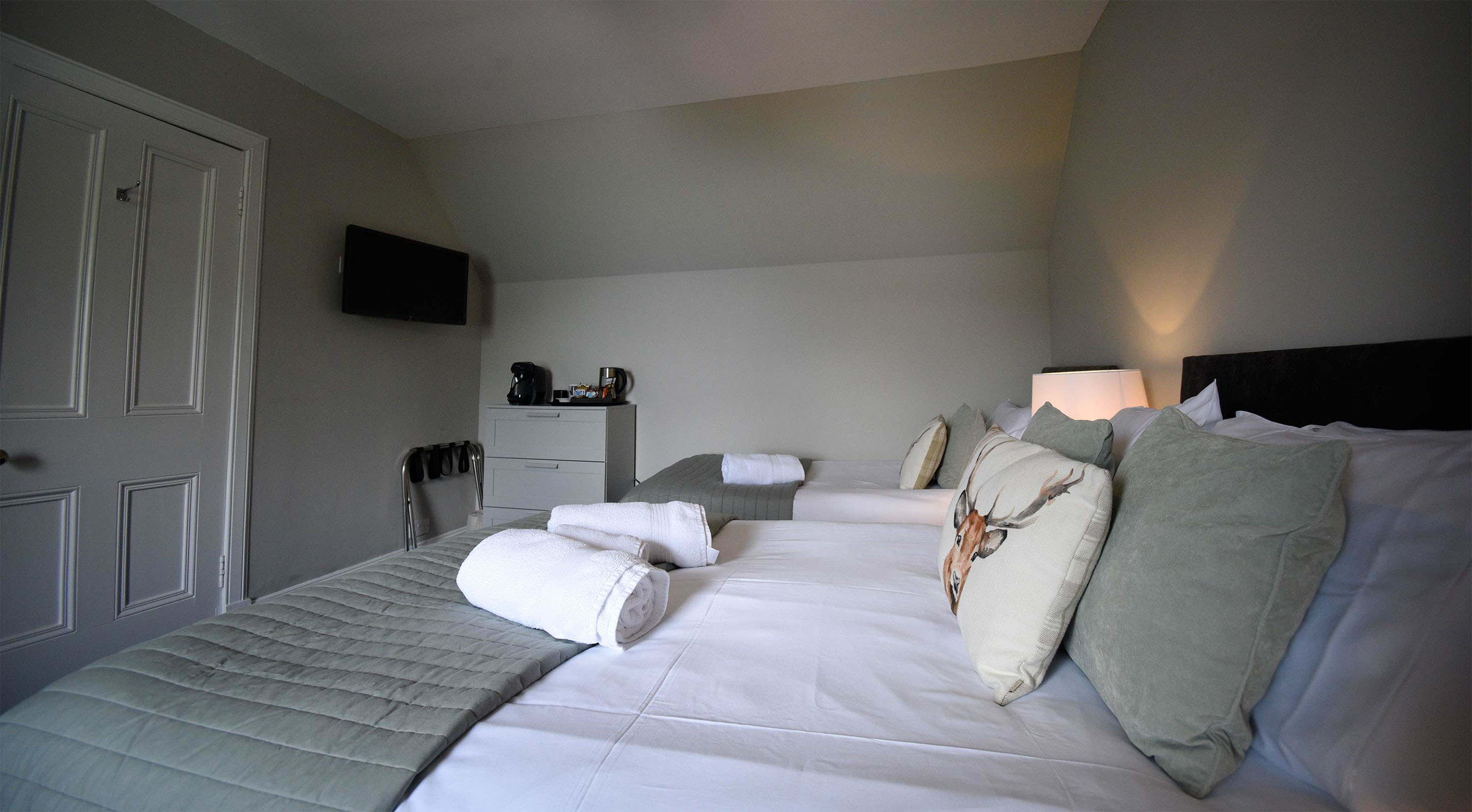 Rock View is a luxury bed and breakfast accommodation in Portree on the Isle of Skye